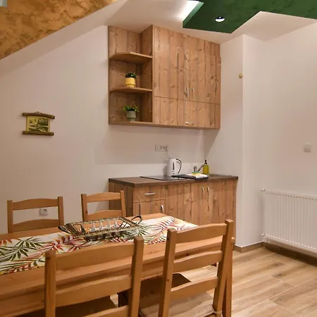Chalet Brvnara Mont 4 *